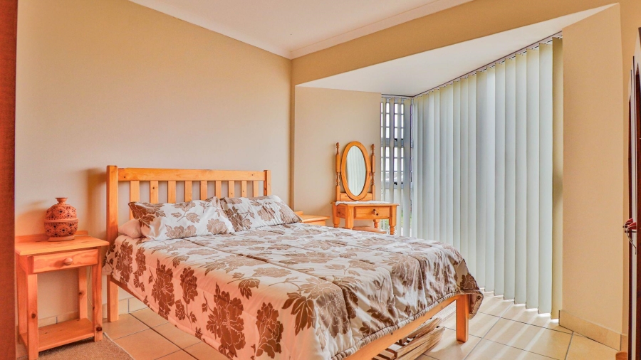 To Let 3 Bedroom Property for Rent in Heiderand Western Cape